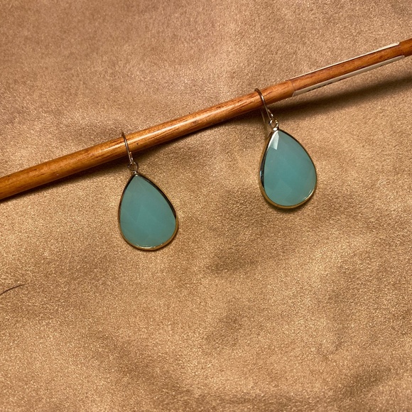 Light aqua and gold earrings - Picture 1 of 3